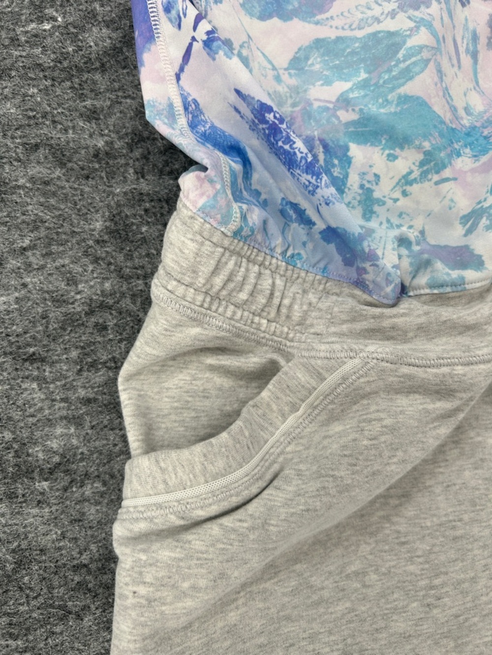 Ivivva Gray Drawstring Top with Blue Lavender Floral Print Girls Set Sz 14 - Picture 4 of 12